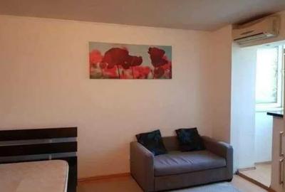 Garsonieră decomandată, mobilată în P-ța Muncii