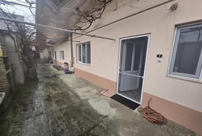Duplex cu 3 camere cu Canalizare în Central - 16