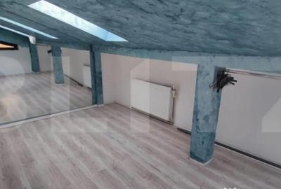 Casă cu 5 camere cu Teren 480 Mp în Central - 2