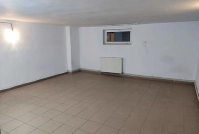 Spațiu comercial, de 135 mp, în Andrei Mureșanu