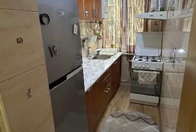 Apartament cu 3 camere în Micro III - 4