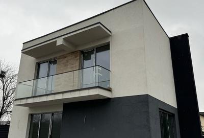 Casă cu 4 camere în Bariera Vâlcii