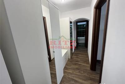 Apartament cu 3 camere decomandat în - 7