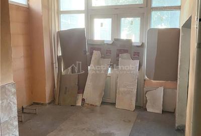 Spațiu comercial, de 54 mp, în Calea Aradului - 5