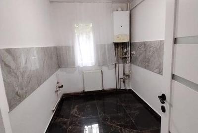 Apartament cu 3 camere decomandat în Tătărași - 2