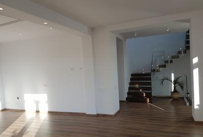 SC VIMAK IMOBILIARE inchiriaza casa zona centrala Brașov - 3