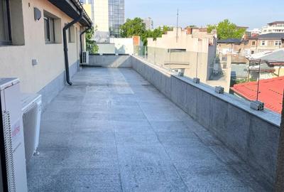 Spațiu comercial, de 60 mp, în Muncii - 7