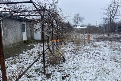 Casa de la Sihlea cu suprafata de 100 mp si teren 1145 mp,t - 2