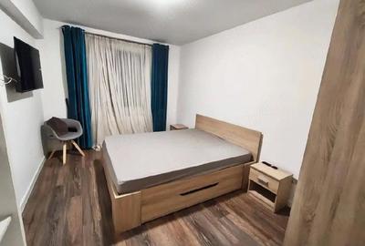 Apartament cu 2 camere decomandat în Tractorul - 3