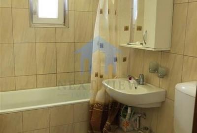 Apartament cu 3 camere decomandat în Între Lacuri - 15