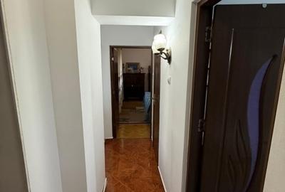 2 camere decomandat- Posta Pacurari 62mp -etaj 2 - 125000 euro 2 camere decomandat- Posta Pacurari 62mp -etaj 2 - 125000 euro - 8