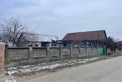 Casă cu 3 camere în Sântandrei