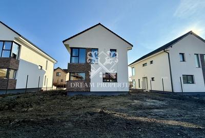 COMISION 0%! Casă individuală, 5 camere, 3 bai, teren 474 mp, Chinteni - 11