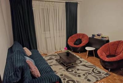 Apartament cu 3 camere semidecomandat în Astra - 3