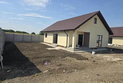 Casă cu 3 camere cu Teren 380 Mp în Dascălu - 3