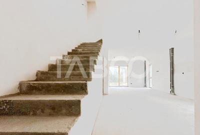 Duplex cu 4 camere cu Canalizare în Gheorgheni - 2