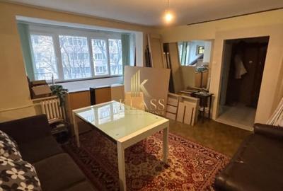 Apartament cu 3 camere semidecomandat, mobilat în Colentina - 1