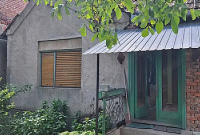 Casa de vanzare