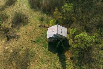 Proprietate unica in Tarcau - 30.283 mp intravilan, casa P+M - 7