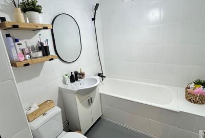 Apartament cu 2 camere decomandat în Nicolina - 2
