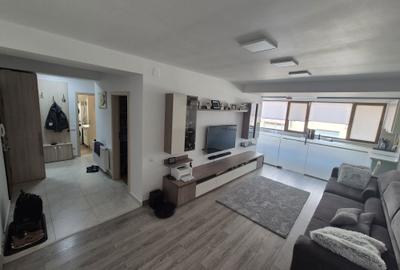 Apartament cu 3 camere semidecomandat în Central - 5