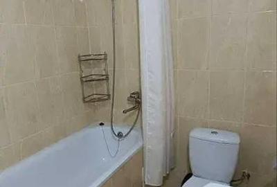 Garsonieră decomandată în Titan - 2