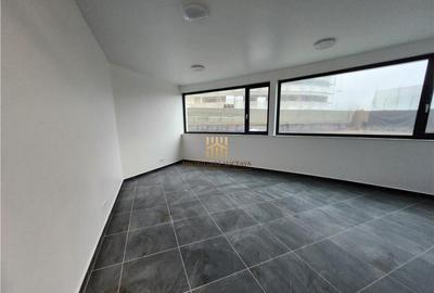 Spatiu Comercial 65 mp bloc Avanera! De ! 0727817187 - 8