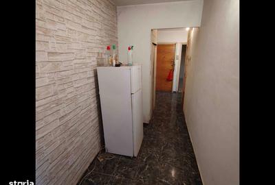 Apartament cu 3 camere decomandat în Militari - 2