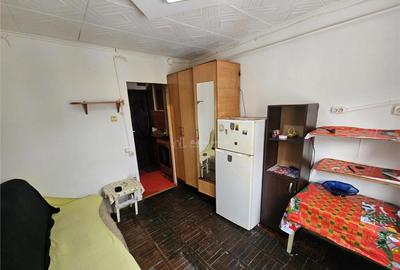 Garsonieră decomandată în Central - 11