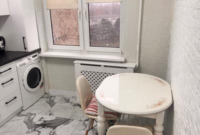 Garsonieră decomandată în Florilor - 2