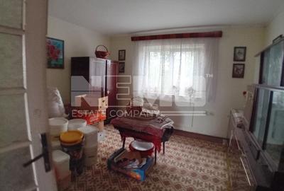 Casă individuală cu 6 camere cu Canalizare în Central - 7