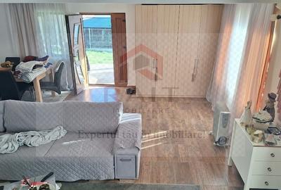 Casă individuală cu 4 camere cu Canalizare în Corbeni - 9