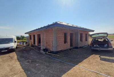 Casa individuala 4 camere , placa de beton peste nivel , HORPAZ - 3