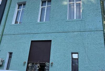 Cladire ultracentrala 1966 mp | consolidata | teren 1131 mp | Victoriei - Sfinti - 5