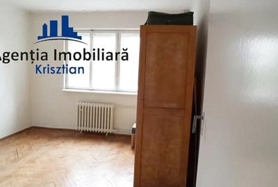 Apartament cu 2 camere de vanzare - Zona Micro 16 - 3