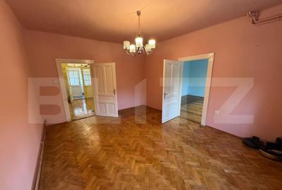 Apartament cu 2 camere semidecomandat în Take Ionescu