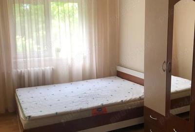 Apartament cu 3 camere decomandat, mobilat în Tineretului - 1