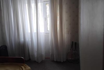 Apartament cu 4 camere decomandat în Casa de Cultură - 9