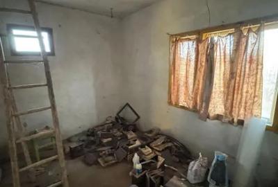 Casă cu 3 camere cu Teren 2500 Mp în Șindrești - 6