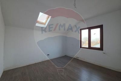 Casa P+M de vanzare - zona Izvoare, Ideala pentru business/locuit - 11