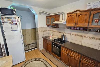 Apartament cu 2 camere decomandat în Tudor