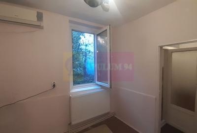 Casă cu 2 camere cu Canalizare în P-ța Romană - 14