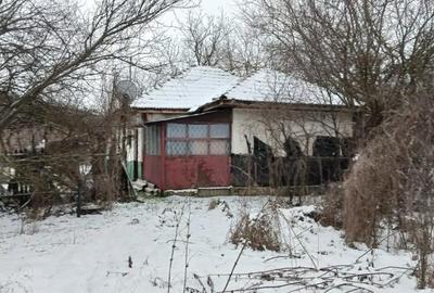 Casă cu 3 camere cu Teren 1600 Mp în Central - 7