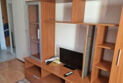 Garsonieră decomandată, mobilată în Tei - 2