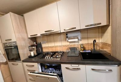 Apartament 4 camere mobilat si utilat-zona buna - 3