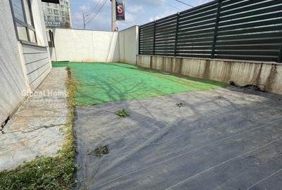 Apartament cu 3 camere decomandat în Voluntari - 15