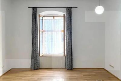 Garsonieră semidecomandată, mobilată în Central - 4