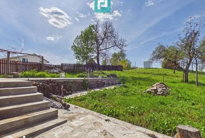 Casă cu 3 camere cu Teren 2000 Mp în Central - 11