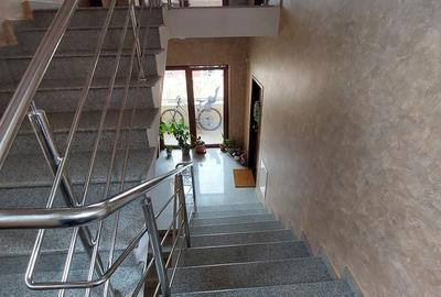 Apartament cu 3 camere decomandat în Central - 14