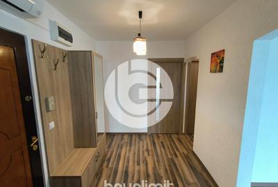 Apartament cu 4 camere decomandat, mobilat în Vasile Aaron - 14